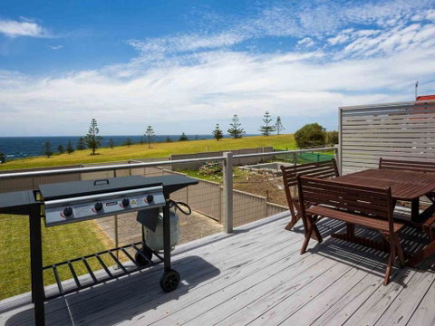 Peninsula 180 Gerroa - Accommodation Guide 1