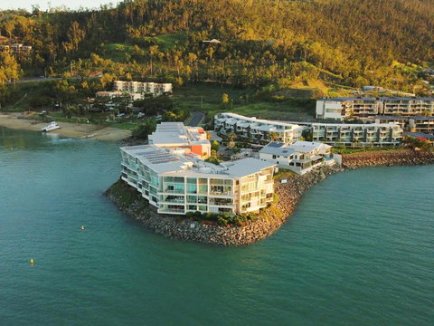 Peninsula Airlie Beach - Accommodation Asia 0