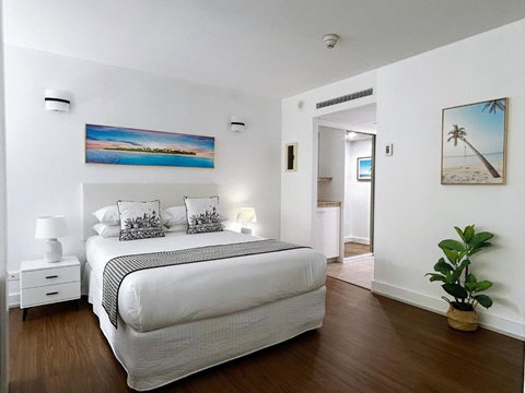 Palm Cove Beachside Apartments - Pool And Garden Views - Accommodation Asia 2