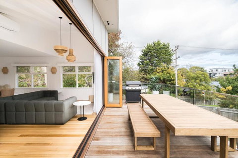 Peninsula Luxury Beach House FREE WI-FI - Accommodation Asia 1