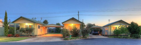 PepperTree Cabins, Kingaroy - Accommodation Asia 1