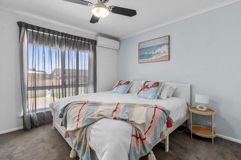 Percys Beach House Moonta Bay - Accommodation Asia 3