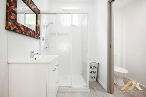 Perfect Entertainer-s Home With Pool - Accommodation Guide 3