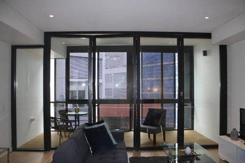 Perfect Large One Bedroom Plus Study - ALB09518 - Accommodation Asia 1