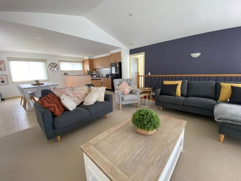 Perfect Location - Accommodation Guide 2