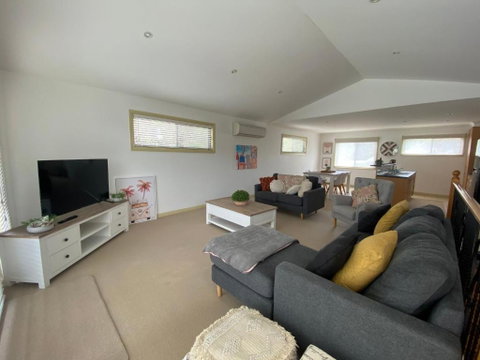 Perfect Location - Accommodation Guide 1