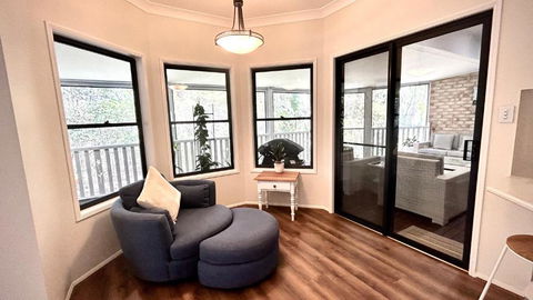 Perfect North Brisbane Retreat 4 Bed - Accommodation Asia 3