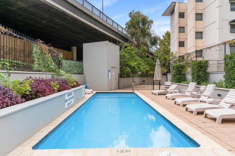 Perth City Retreat - Parking, Pool, Self Contained - Accommodation Asia 2