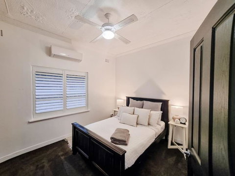 Peters Rest Central Wagga - Accommodation Asia 0