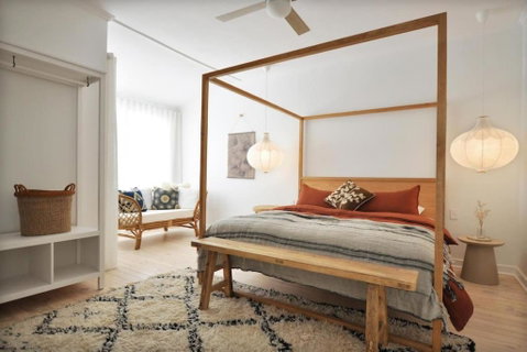Pine At Arlos Glenelg South - Accommodation Guide 1