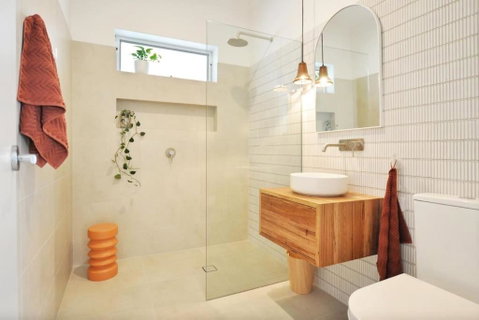 Pine At Arlos Glenelg South - Accommodation Guide 2