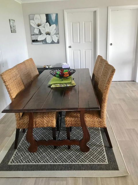 Pine View Holiday Rental - Accommodation Asia 3