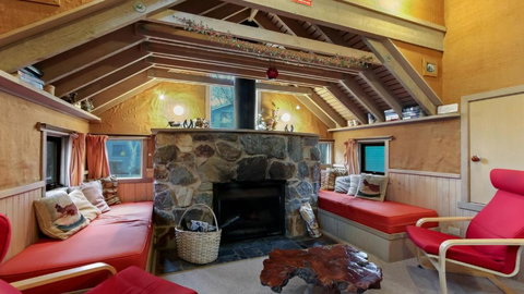 Pinnacle - Accommodation Asia 3