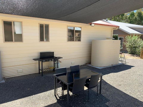 Pinnacle Views - Accommodation Guide 3