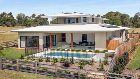 Pirama - The Vintage Holiday Houses - Accommodation Asia 1