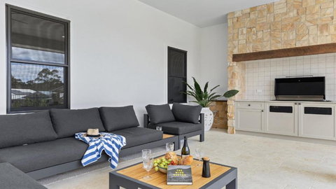 Pirama - The Vintage Holiday Houses - Accommodation Asia 3