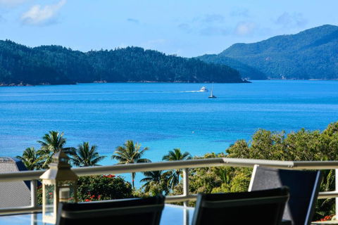 Poinciana Lodges - Ocean Views - Accommodation Asia 0