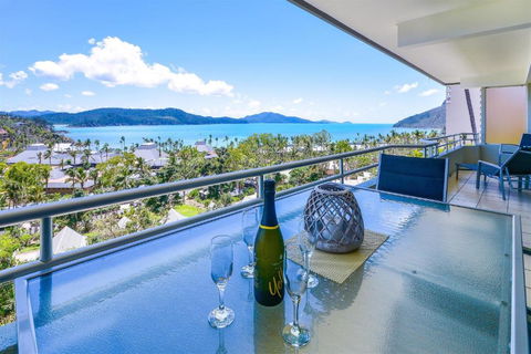 Poinciana Lodges - Ocean Views - Accommodation Asia 1