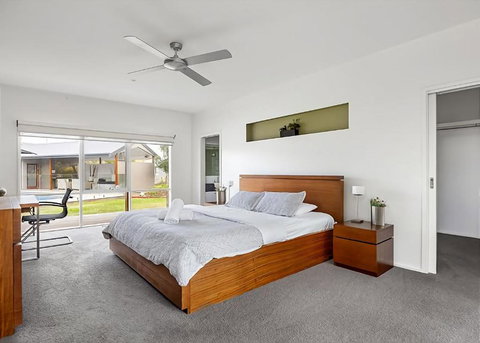 Pool Haven On Leah - Accommodation Asia 3