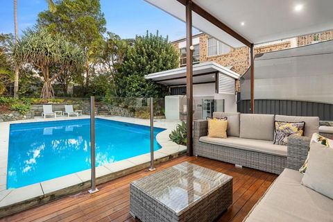 Pool Side Luxury Pet Friendly - Walk To The Beach - Accommodation China 1
