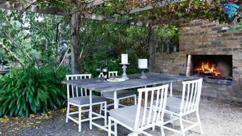 Poppy Cottage - Accommodation Asia 0