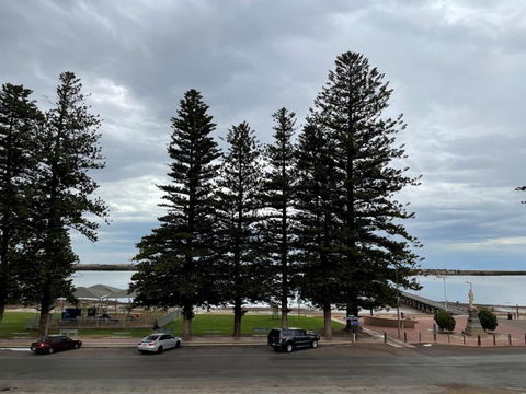 Port Broughton Hotel And Sunnyside Motel - Accommodation Asia 0
