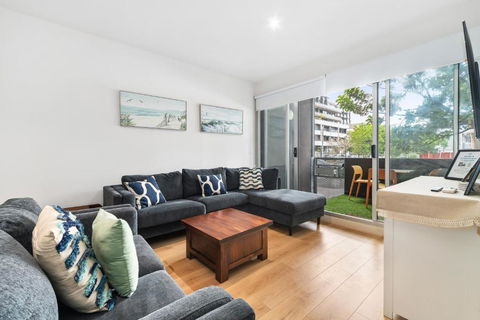 Port Melbourne Dog Beach Stays - Accommodation Asia 0