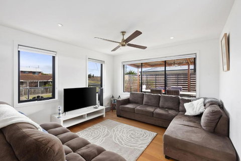 Portarlington Gem - Accommodation Asia 3