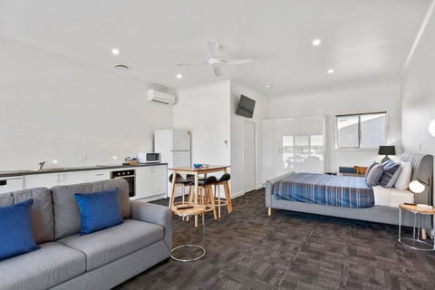 Port Lincoln Shark Apartment 4 - Accommodation Asia 0