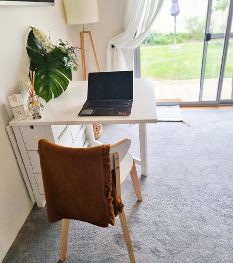 Queen Bed Apartment- No Sharing, Your Very Own Space - Accommodation Asia 3