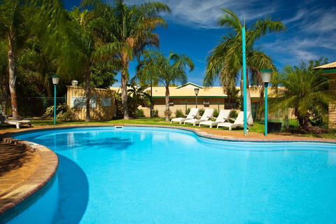Potshot Hotel Resort - Accommodation Guide 3