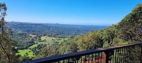 Potters Place Montville - Accommodation Guide 2