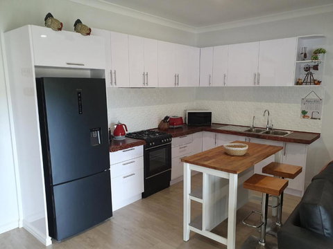 Preston Valley Shed Stay - Accommodation Asia 3