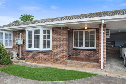 Prime Location 2 Bed Renovated In Royston Park - Accommodation Asia 1