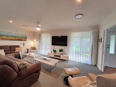 PRIN66C - Blue Seas - Accommodation Asia 1