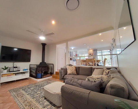 PRIN66C - Blue Seas - Accommodation Asia 2