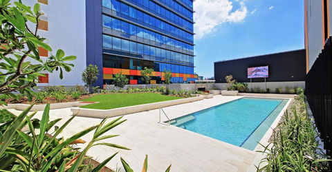 Private Bedroom & Bathroom In Shared Inner Brisbane Apartment - Accommodation Guide 1