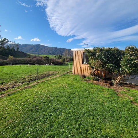 Pub In The Paddock - Accommodation China 3