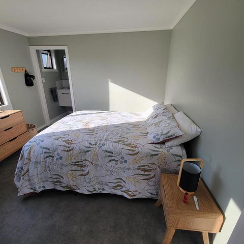 Pub In The Paddock - Accommodation China 1