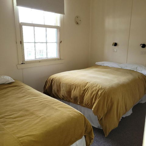 Pub In The Paddock - Accommodation China 2