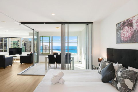 Q Tower Amazing Ocean Views 22nd Level Heated Pools Sleeps 6 - Optimise BNB - Accommodation Guide 1