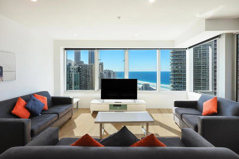 Q Tower Amazing Ocean Views 22nd Level Heated Pools Sleeps 6 - Optimise BNB - Accommodation Guide 0