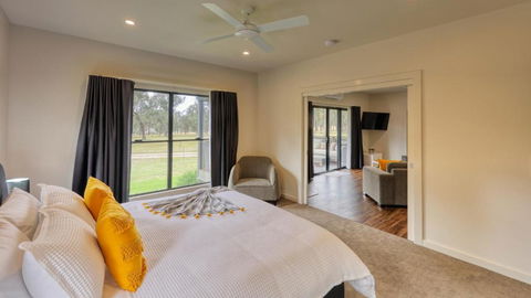 Quaffers On Storm King - Accommodation Guide 1