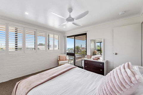 Quaint 2-Bed Beach Abode With Ocean Views - Accommodation China 3