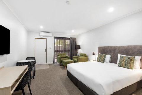 Presidential Motel - Accommodation Guide 1