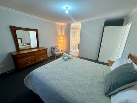 Quiet Busselton Retreat - Accommodation Asia 2