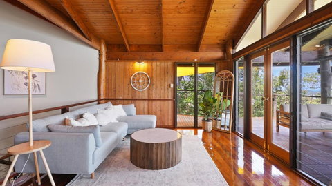 Rainforest Treehouse Sanctuary - With Ocean Views - Accommodation China 3