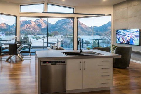 At The Bay - Accommodation Asia 0