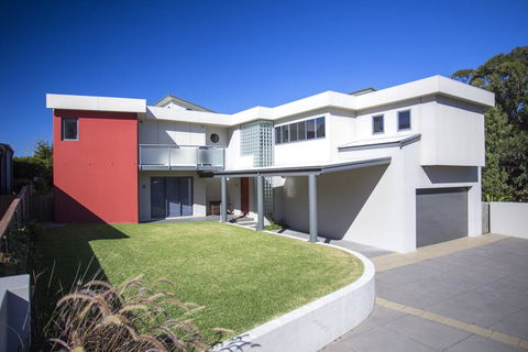 Atlantas, Mollymook Beach - Accommodation Guide 1