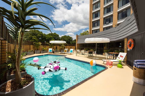 Atura Albury - Accommodation China 3